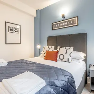 Kula - Tower Bridge Appartement